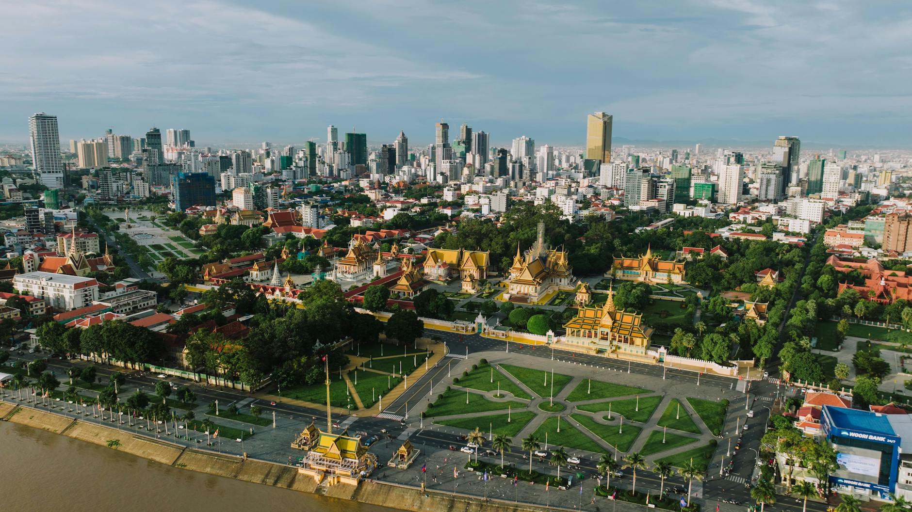 Cambodia Faces Economic Slowdown in 2026 Amid Global Uncertainties, AMRO Reports