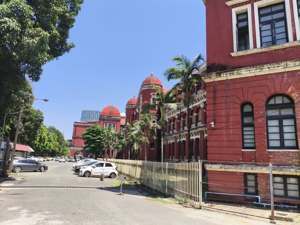 Specialist mobile medical clinic to be held at Tamwe No. 4 Basic Education High School on May 19 by six hospitals including Yangon General Hospital and the National Tuberculosis Programme