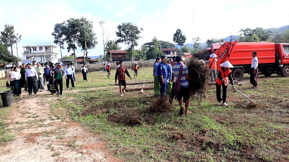 Kayah State Chief Minister inspects school preparations for reopening