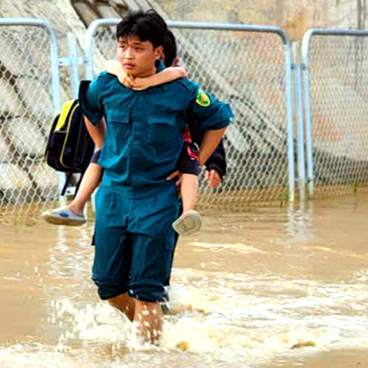 Dong Nai Residents Near Highway Face Third Flood in Three Weeks, Construction Blamed
