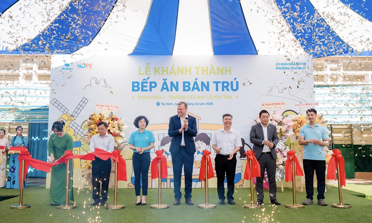New boarding kitchen opens for over 400 primary students in Tay Ninh