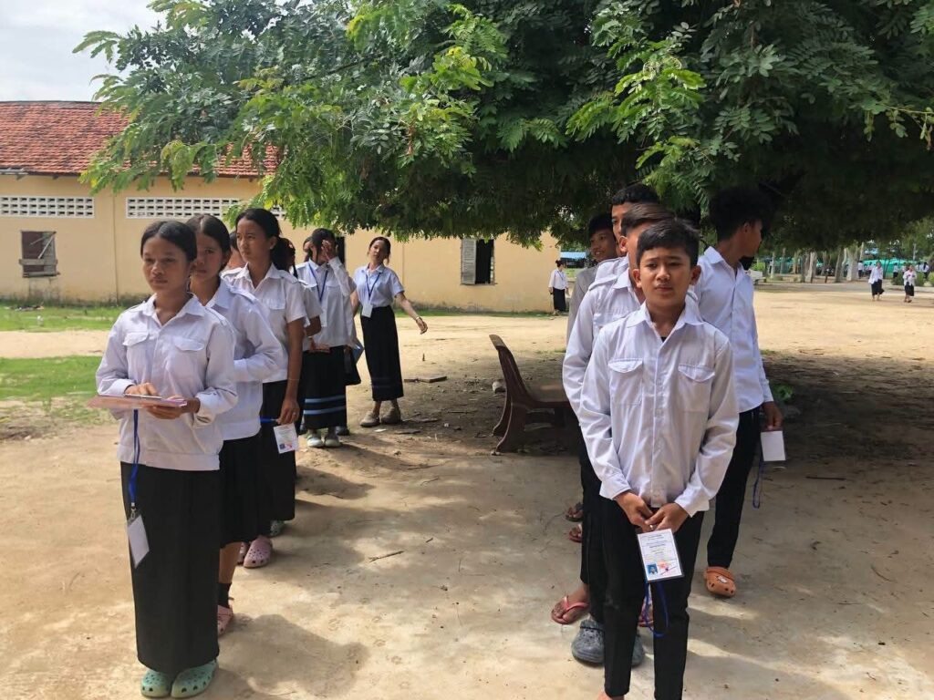 タケオ州、中学校卒業試験、1万1400人超が受験 欠席者62人