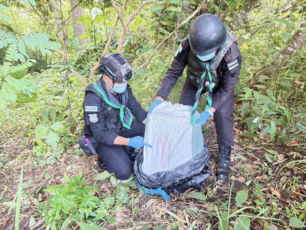 2 Dead in Clash Between Drug Smugglers and Armed Group on Thai-Myanmar Border