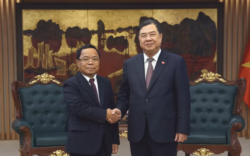 ベトナム・ラオス司法協力、国境地域で深化 副首相が会談