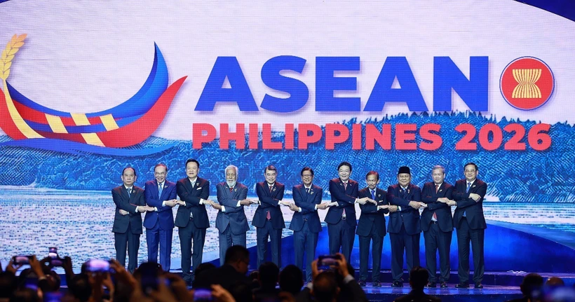 ベトナム、ASEAN第48回首脳会議で地域協力と自律的対応を提唱