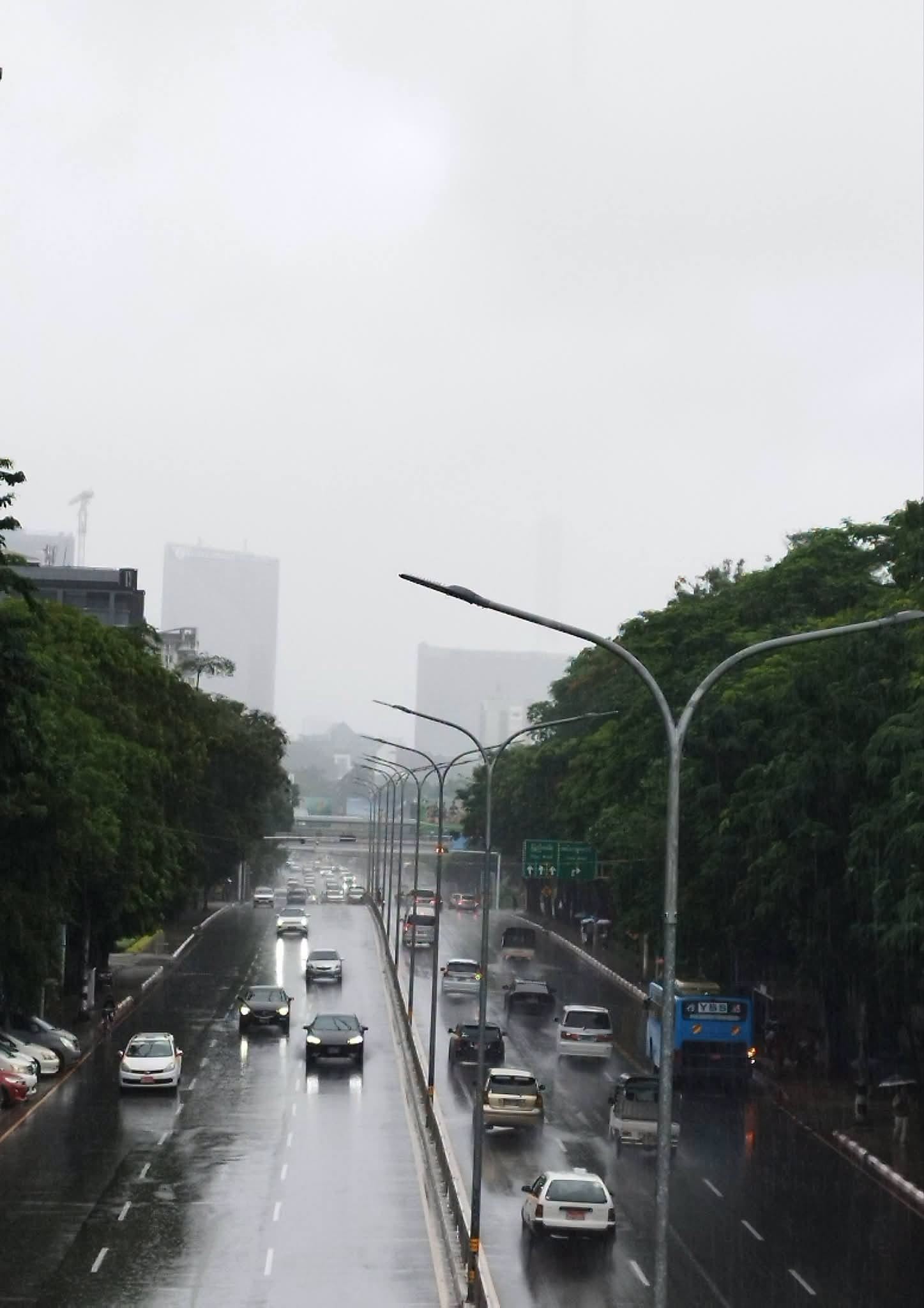 Strong low pressure system to cause heavy rain in 7 regions and states within the next 48 hours
