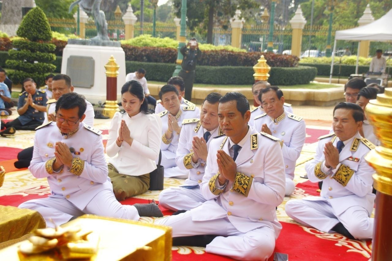 Siem Reap Authorities Celebrate 73rd Birthday of King Norodom Sihamoni