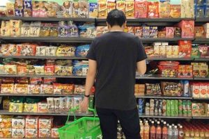 Philippines Aims to Offset Inflation from Tax Cuts by Boosting Output