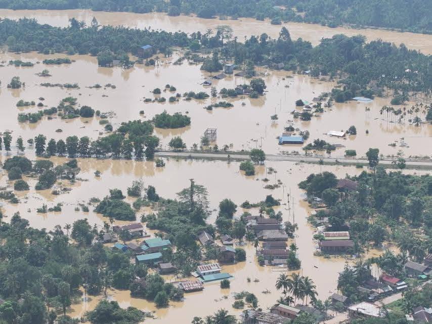 Tanintharyi River water level exceeds warning level, but Union Highway is accessible again