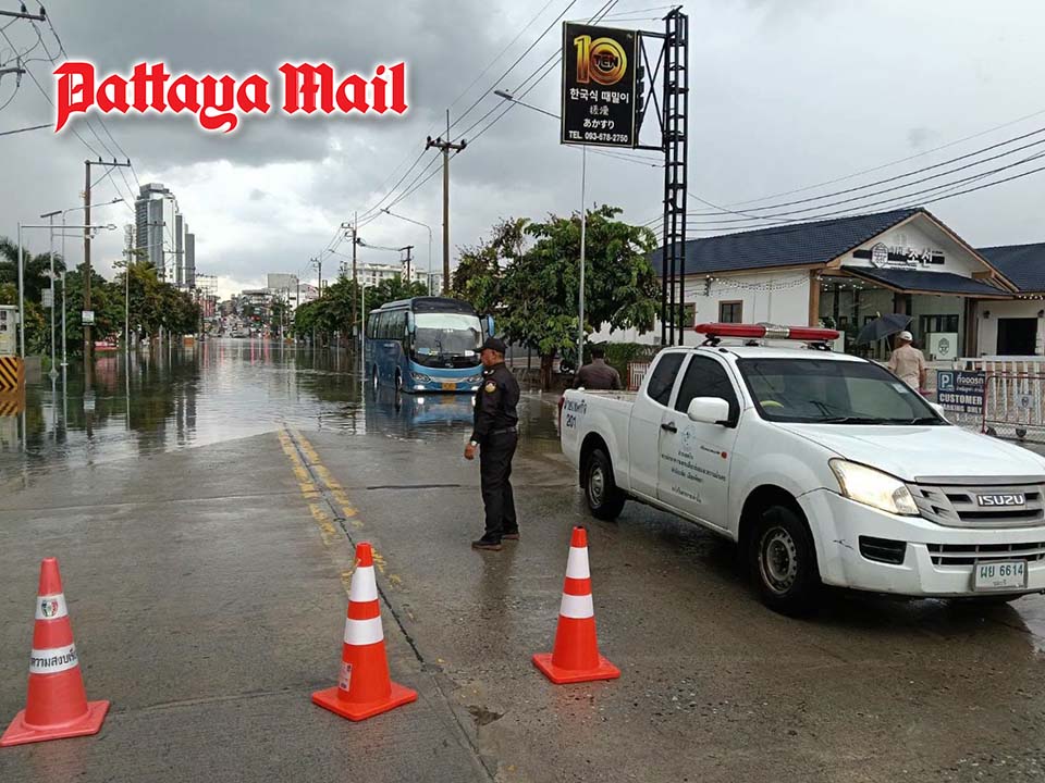 Pattaya Roads Submerged by Sudden Downpour, Disrupting Traffic