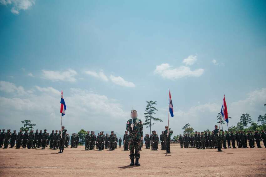 ファラムからハカへ向かう軍部隊を出迎えた兵士らを攻撃し4人死亡、軍はチュンチョン村を全焼させる