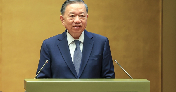 Vietnam's Top Leader Urges Stronger Breakthroughs in Science, Technology, and Digitalization