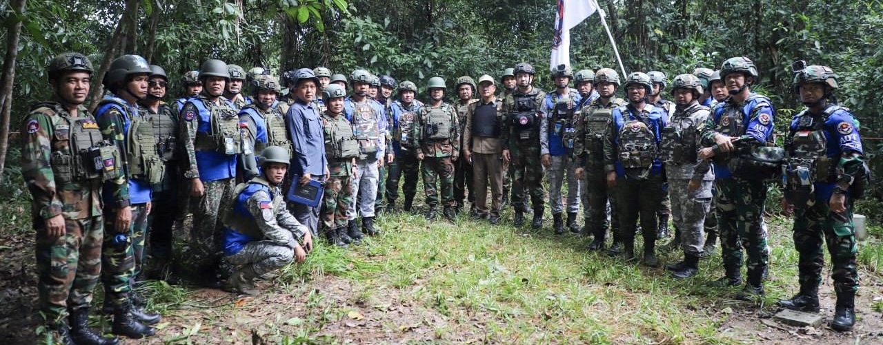 ASEAN Observer Team Inspects Cambodia-Thailand Border Area Near Boundary Marker 72