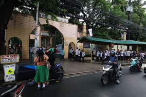 フィリピン、教育システム統一へ 議員が提言、質と人材不足解消目指す