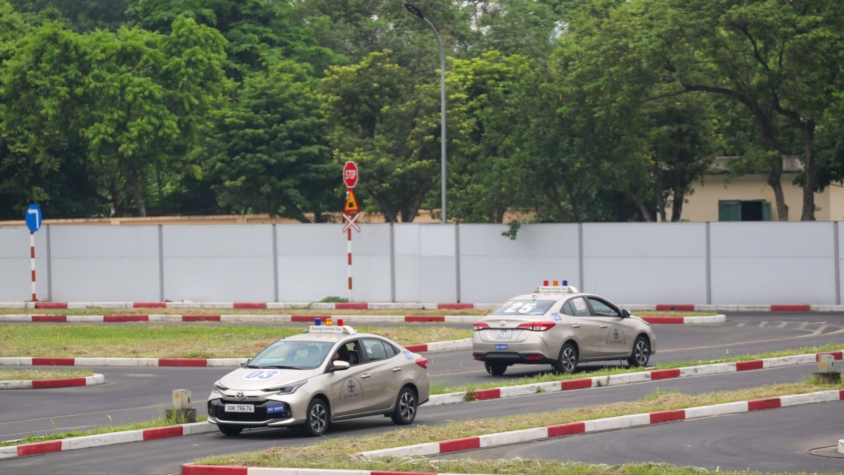 Vietnam Driving Test Pass Rates Drop Amidst Stricter Regulations