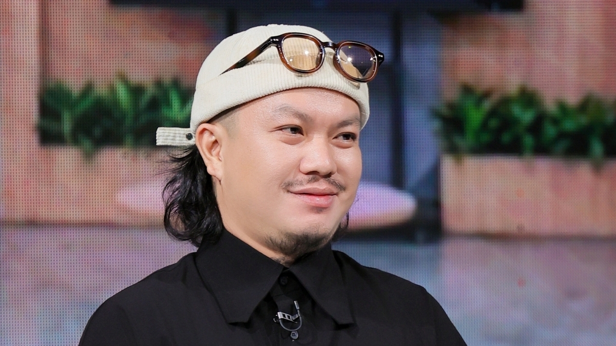 Vietnamese Designer Hà Nhật Tiến Returns to Fashion Scene After Month as Ride-Hailing Driver