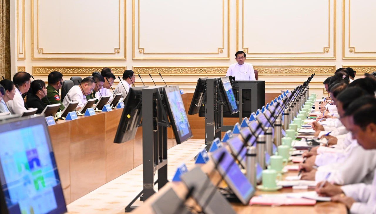 President calls for corruption-free civil servants and strengthened oversight