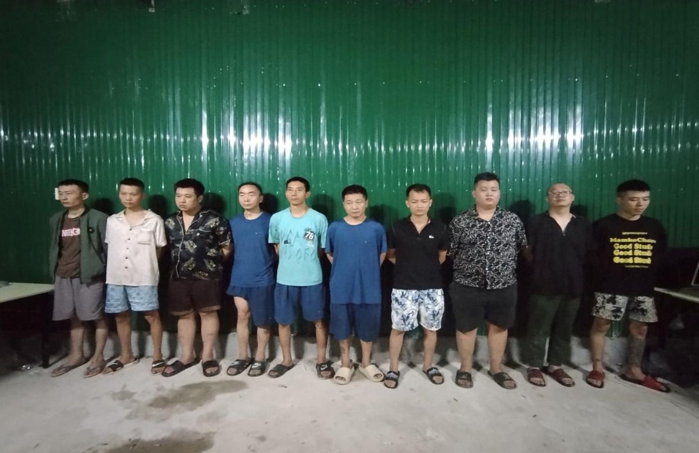 99 Chinese tigers were arrested in Mynsat Township