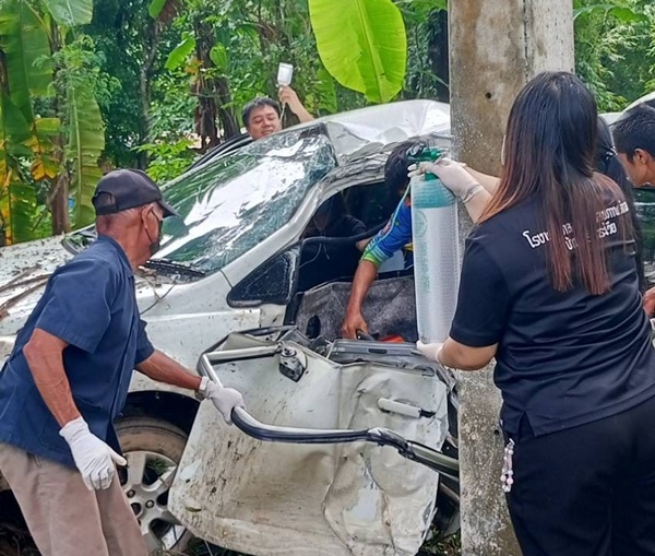 タイで不法移民輸送の乗用車が事故、7人負傷