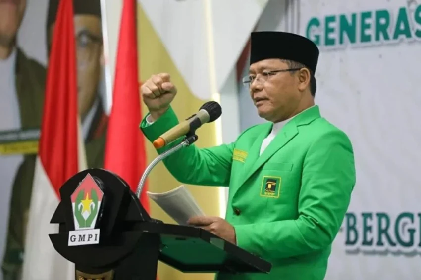 PPP党首、幹部2名を解任 インドネシア政局に波紋