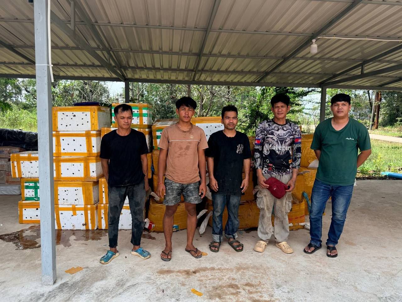 カンボジア、タイからの密輸品約4トンを押収 5人逮捕