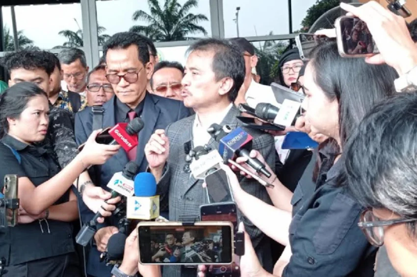 Roy Suryo's Pre-Trial Rejected, Hopes for 'Judge's Enlightenment' in Next Hearing