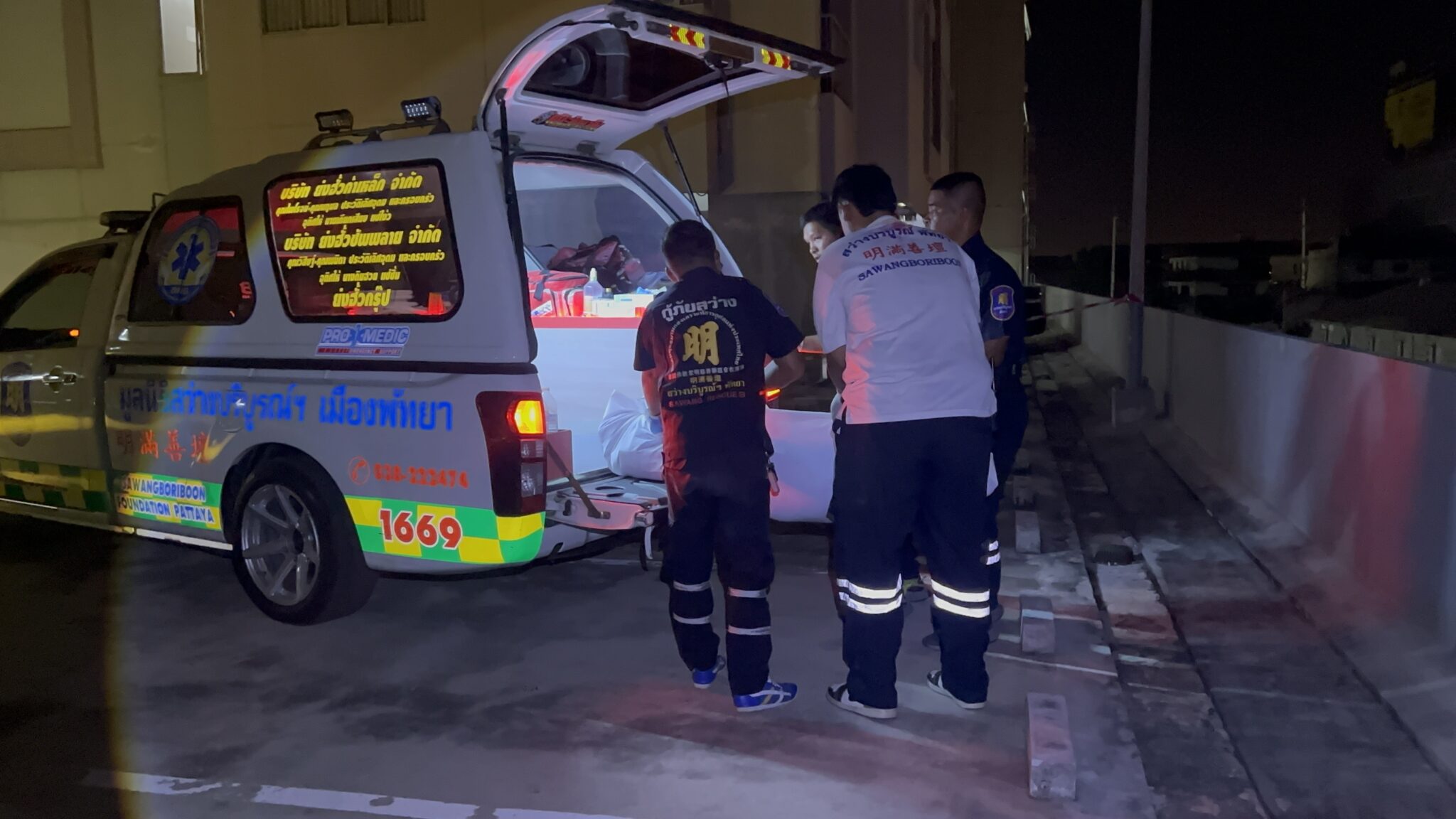 Foreign Man Dies After Fall From High-Rise Condominium in Naklua, Police Investigating