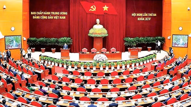Vietnam Aims to Become a Strong Maritime Nation with New Party Resolution