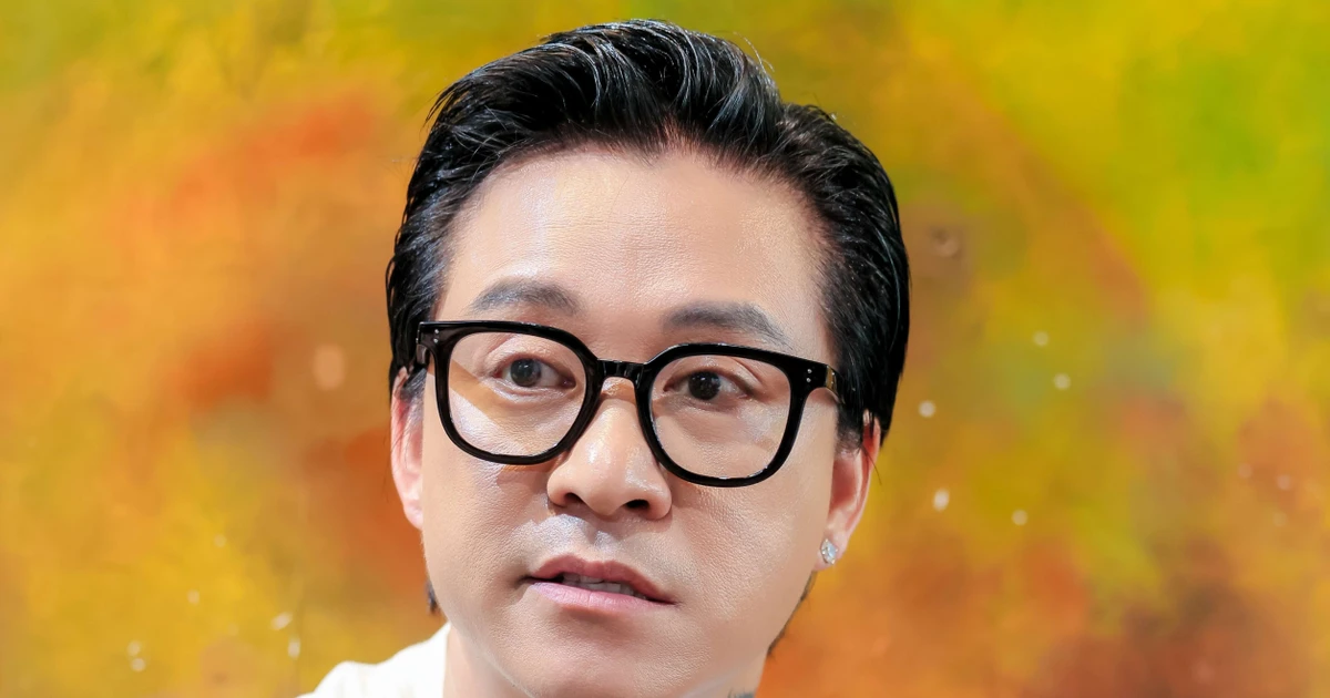 Singer Tuan Hung ends balcony concerts to transition to professional stage