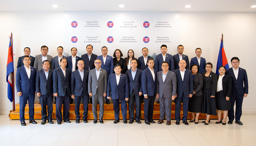 Cambodia Shares Strategies on Labor Market Promotion and Protection of Overseas Cambodian Workers with Senior Diplomats
