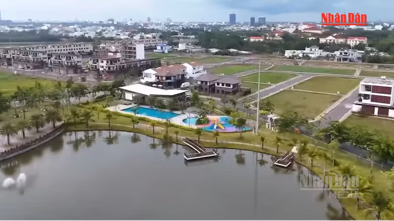 Vietnam Expands Fines for Land Violations, Empowering Local Officials
