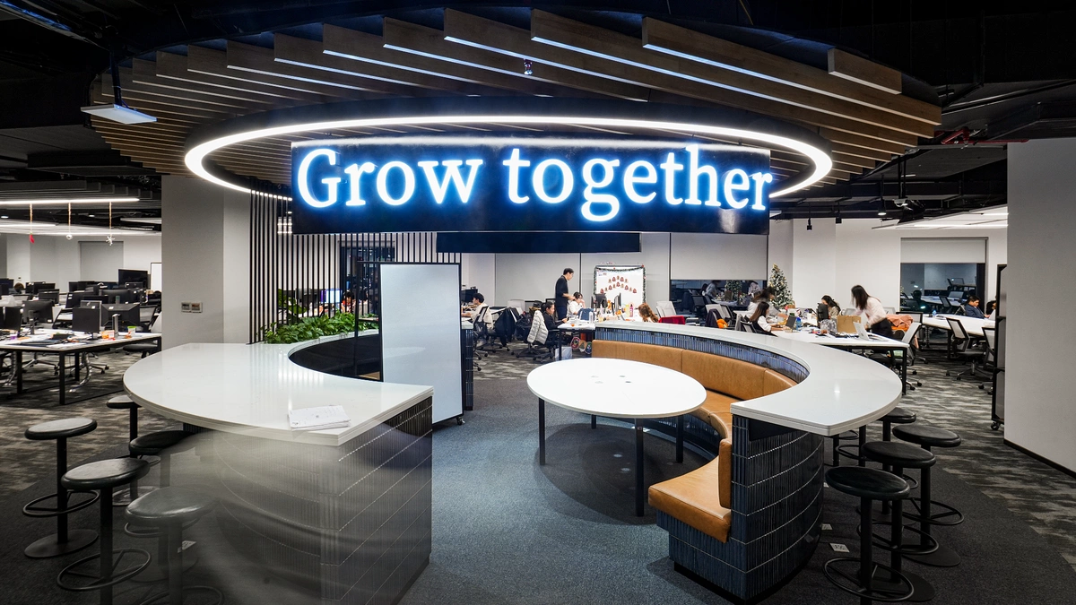 One Mount Group Accelerates Digital Ecosystem Development in Vietnam