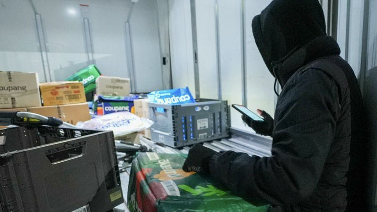 Vietnam's Overnight Delivery: The Shadow of Overwork and Societal Questions