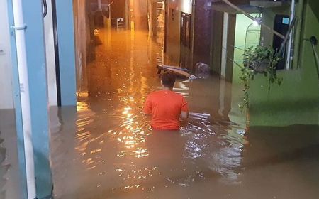ジャカルタで深刻な浸水被害:115の地域単位で最大2.4メートルの冠水