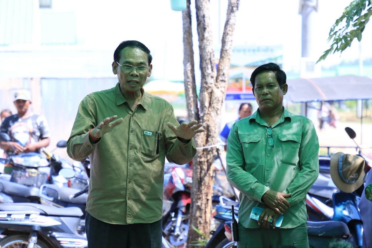Banteay Meanchey Authorities Continue Food Aid for Displaced Persons, Emphasizing High Concern for Citizen Welfare
