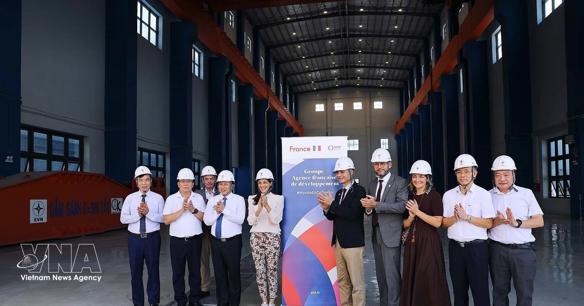 French Minister Visits Climate Resilience Project in Vietnam