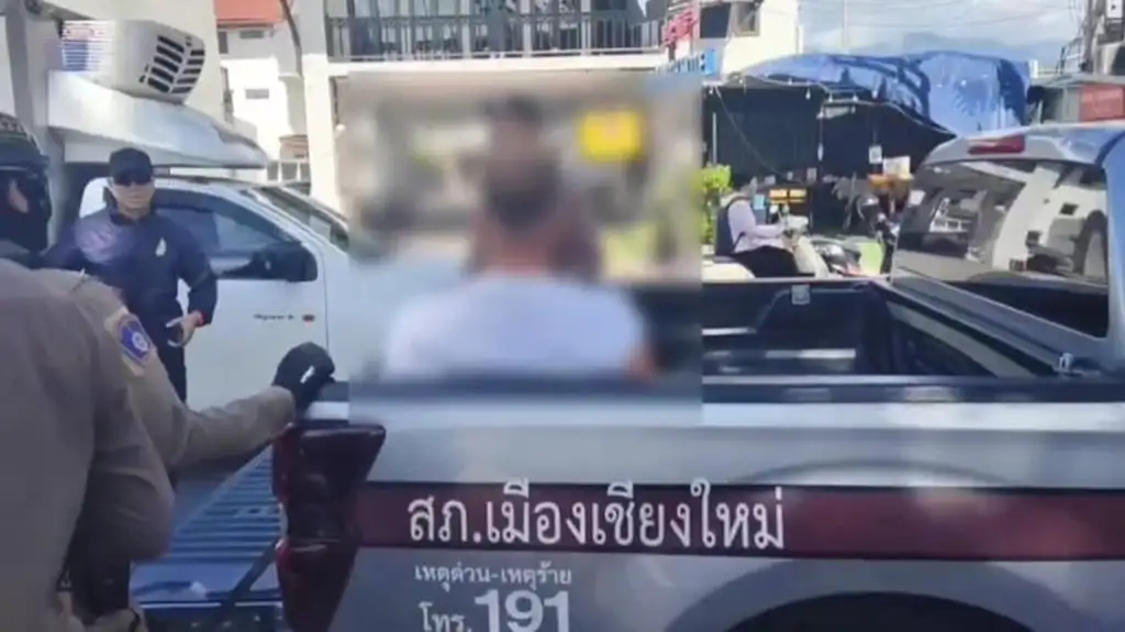 British Tourist Arrested in Chiang Mai for Assaulting City Officials at Historic Site