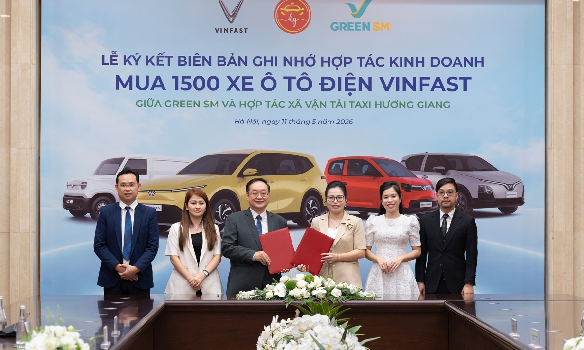 タクシー大手フオンザン、VinFast電気自動車1,500台を導入し全車両をEV化へ