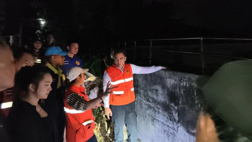 Patong, Phuket Faces Flood Damage, Alert Level Raised