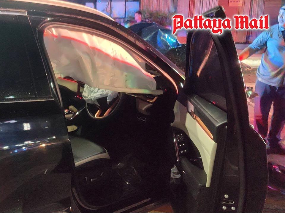 パタヤ交差点で8人負傷 SUV運転手「居眠り」と供述