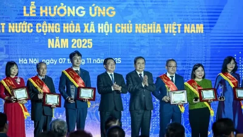 Vietnam to Honor "Legal Role Models" to Foster Rule of Law Culture