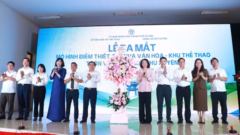 Hanoi Launches New Model Cultural House to Enhance Local Cultural Life