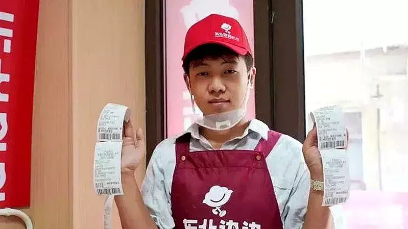 From College Dropout to Dumpling Tycoon: A Young Entrepreneur's Success Story