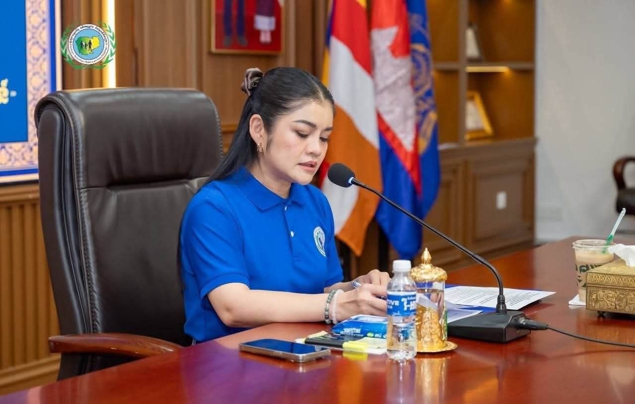 カンボジア社会問題省、女性協会の半期活動報告会を開催