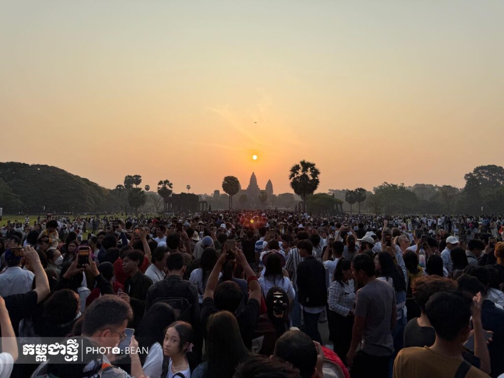 Cambodia Tourist Arrivals Plummet Amid Economic Uncertainty and Regional Tensions