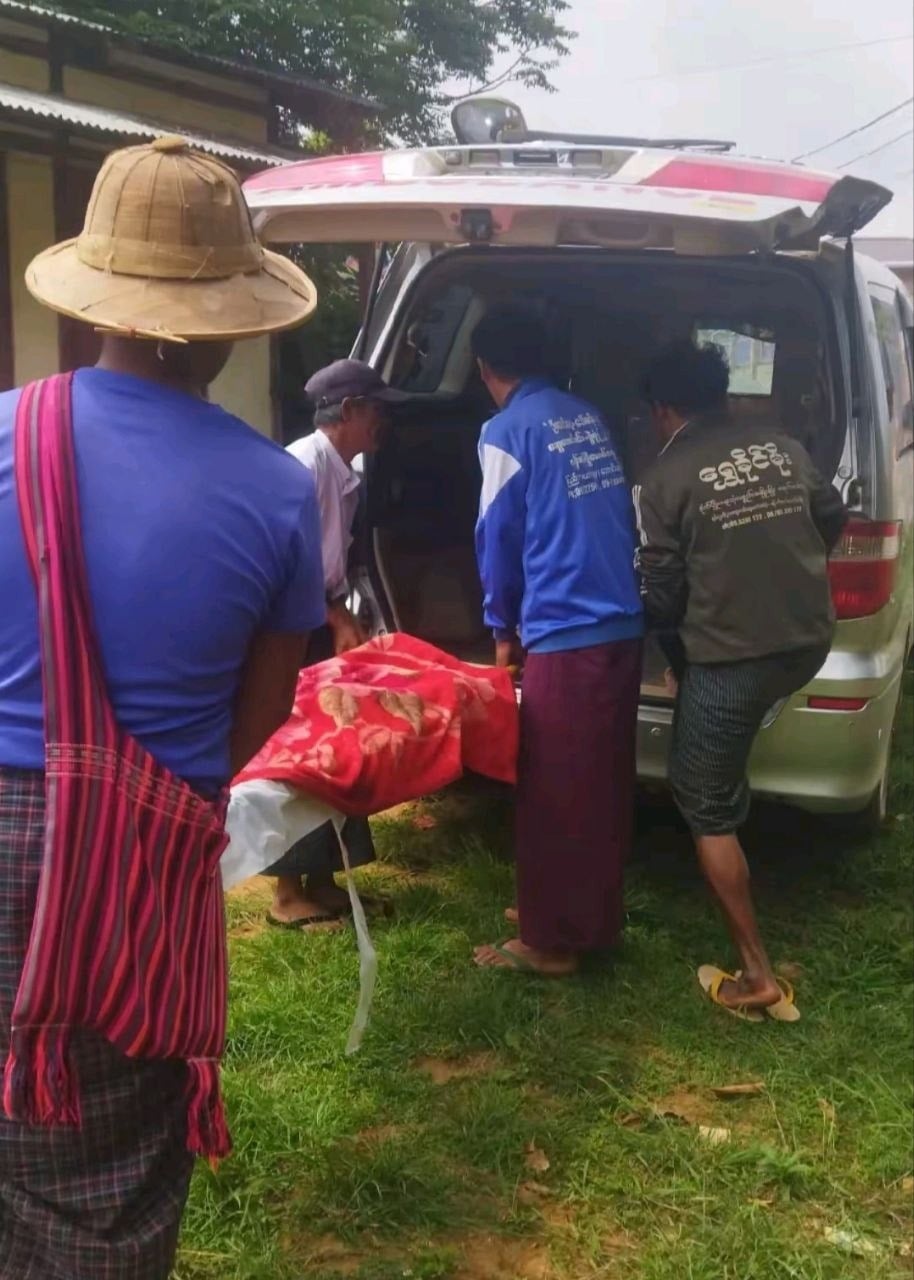 Two women stabbed to death in Pindaya; local residents say arrested teacher was addicted to online gambling