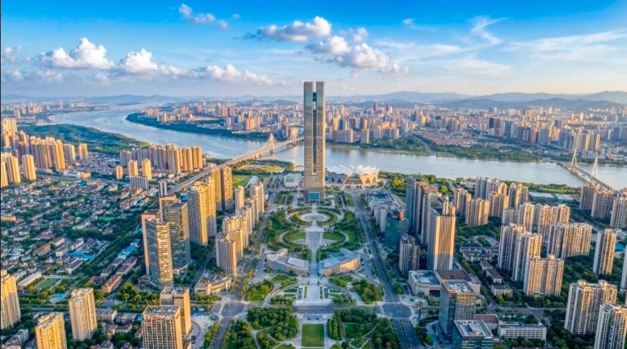 Hanoi Considers Extending Permits for Six Major Projects