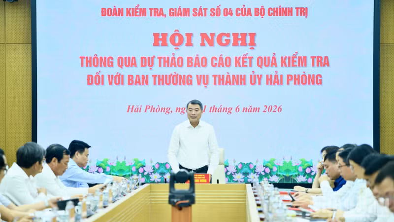 Hai Phong to Lead Growth Model Innovation, PM Emphasizes Innovation Drive
