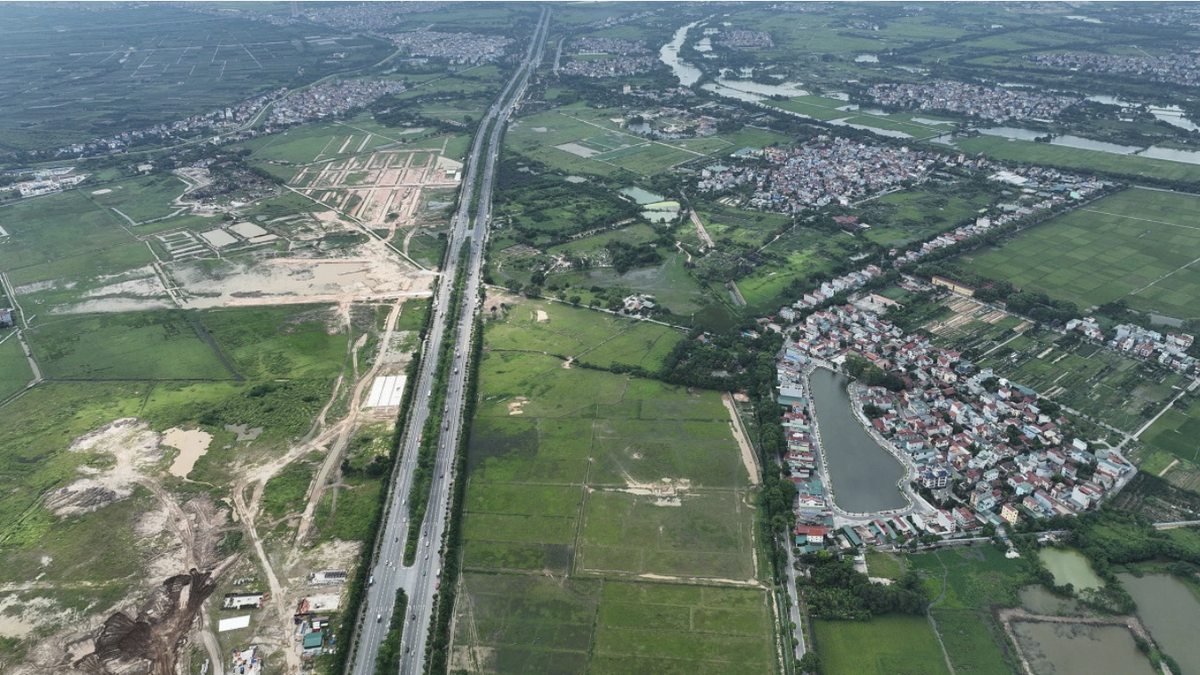 Hanoi Real Estate Market Sees Widespread Price Drops as Market Corrects from Speculative Values
