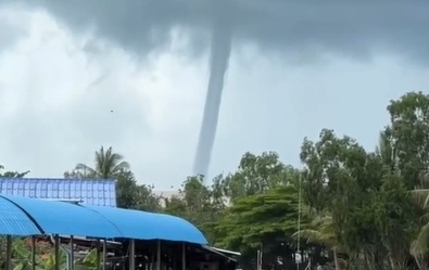 Waterspout Rages Across Trat District, Causing Extensive Damage